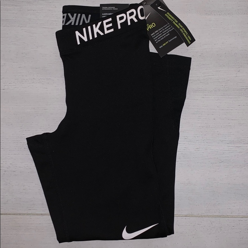 NWT nike pro crop leggings - Picture 1 of 4